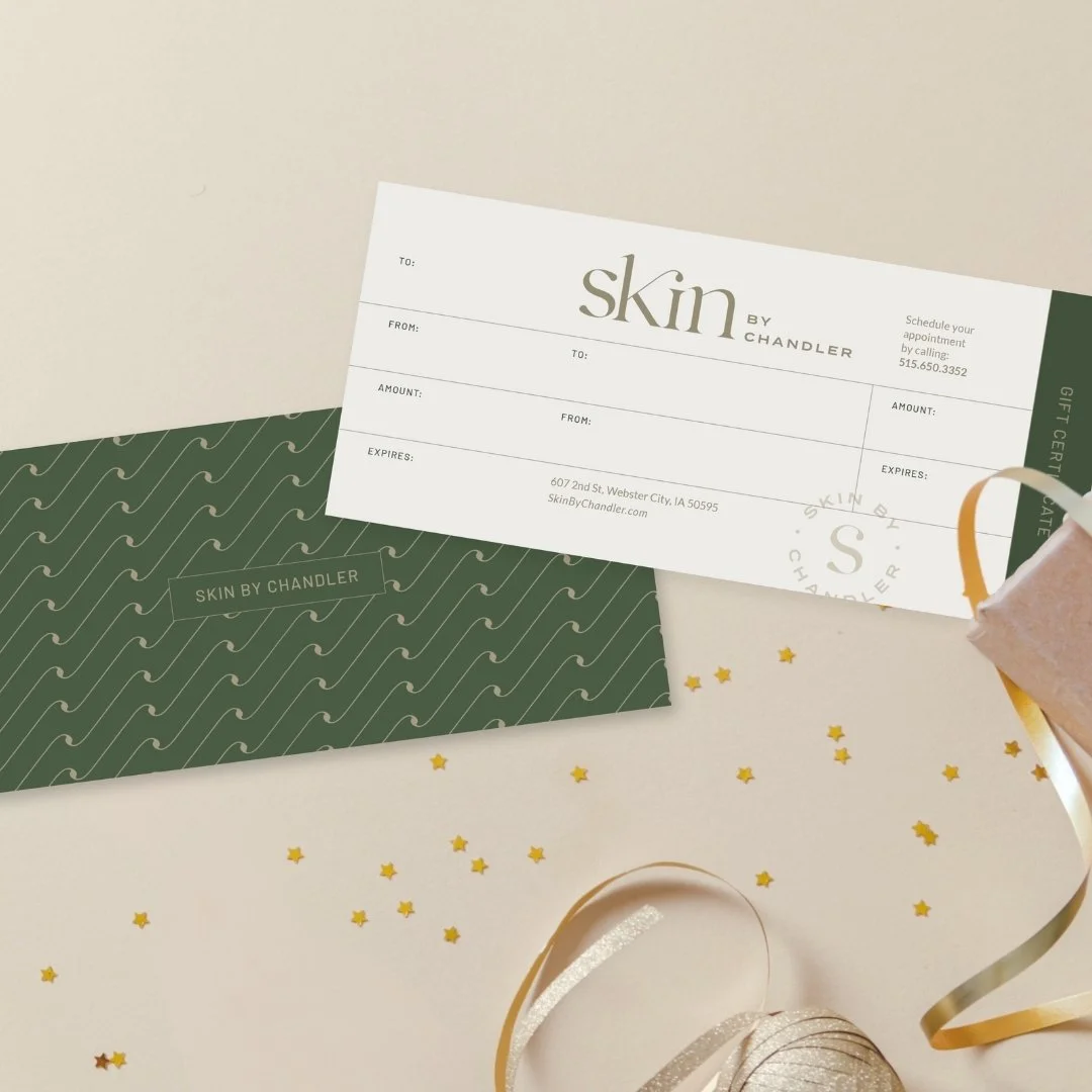 Holiday season is basically here&mdash;are you ready? 🎁

Retail friends: Have you re-ordered your gift cards, sleeves, and bags yet?

Online brands: What&rsquo;s your holiday promotion plan?

If you need design support, we&rsquo;re booking fast-turn