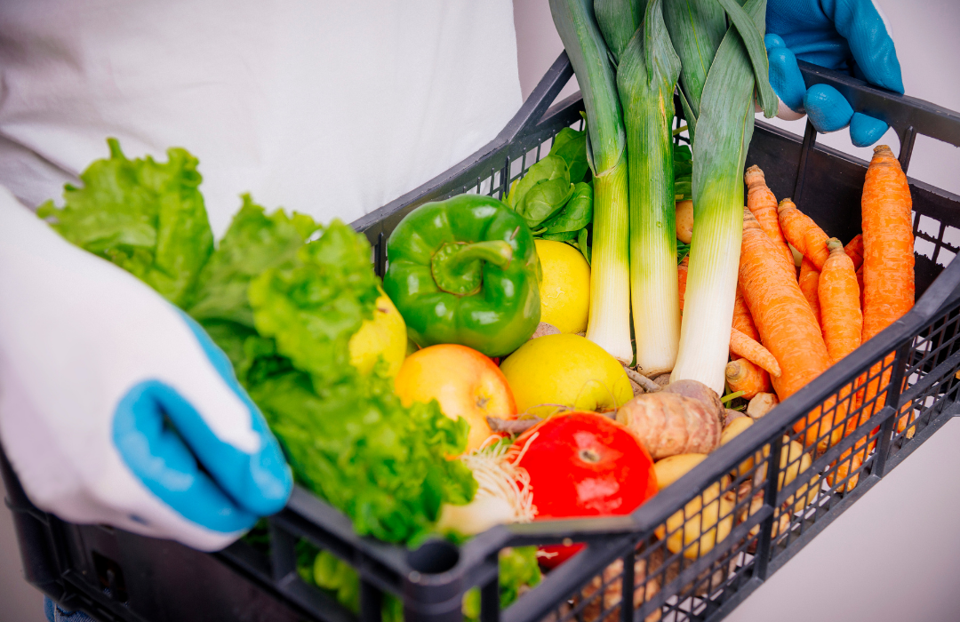 H2H- Web Image Food Basket (1).png