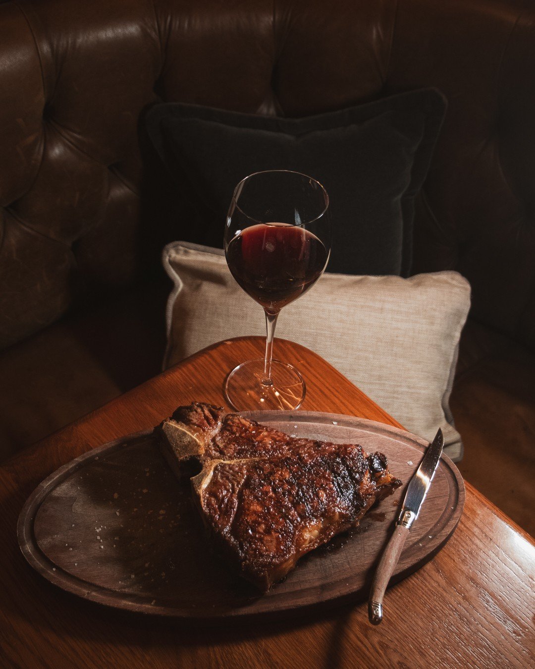 There&rsquo;s no better night than a steak night 🥩✨ 

Tap the link in our bio to book your table at Alpen Rose🌹

#AlpenRose #SchulsonCollective #nightout #nightout #finedining #dinnerdate #datenight