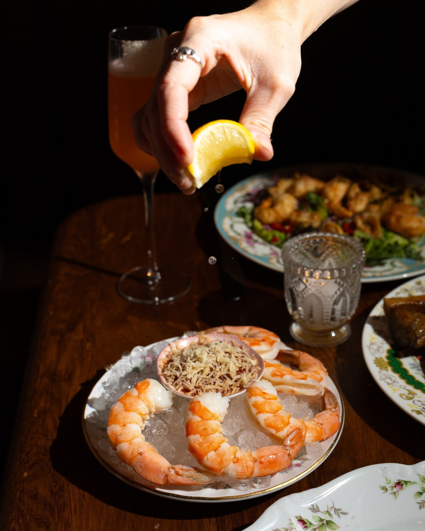 Some classics never go out of style. Shrimp cocktail, served simply with cocktail sauce, tabasco and horseradish ✨