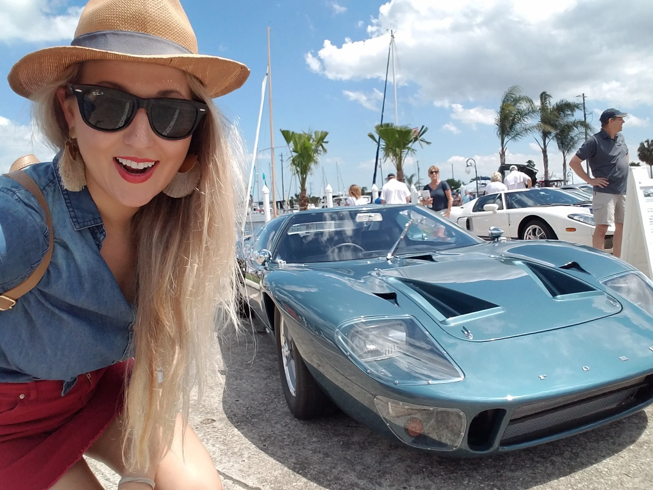 Ford GT40 and The Bad Blonde