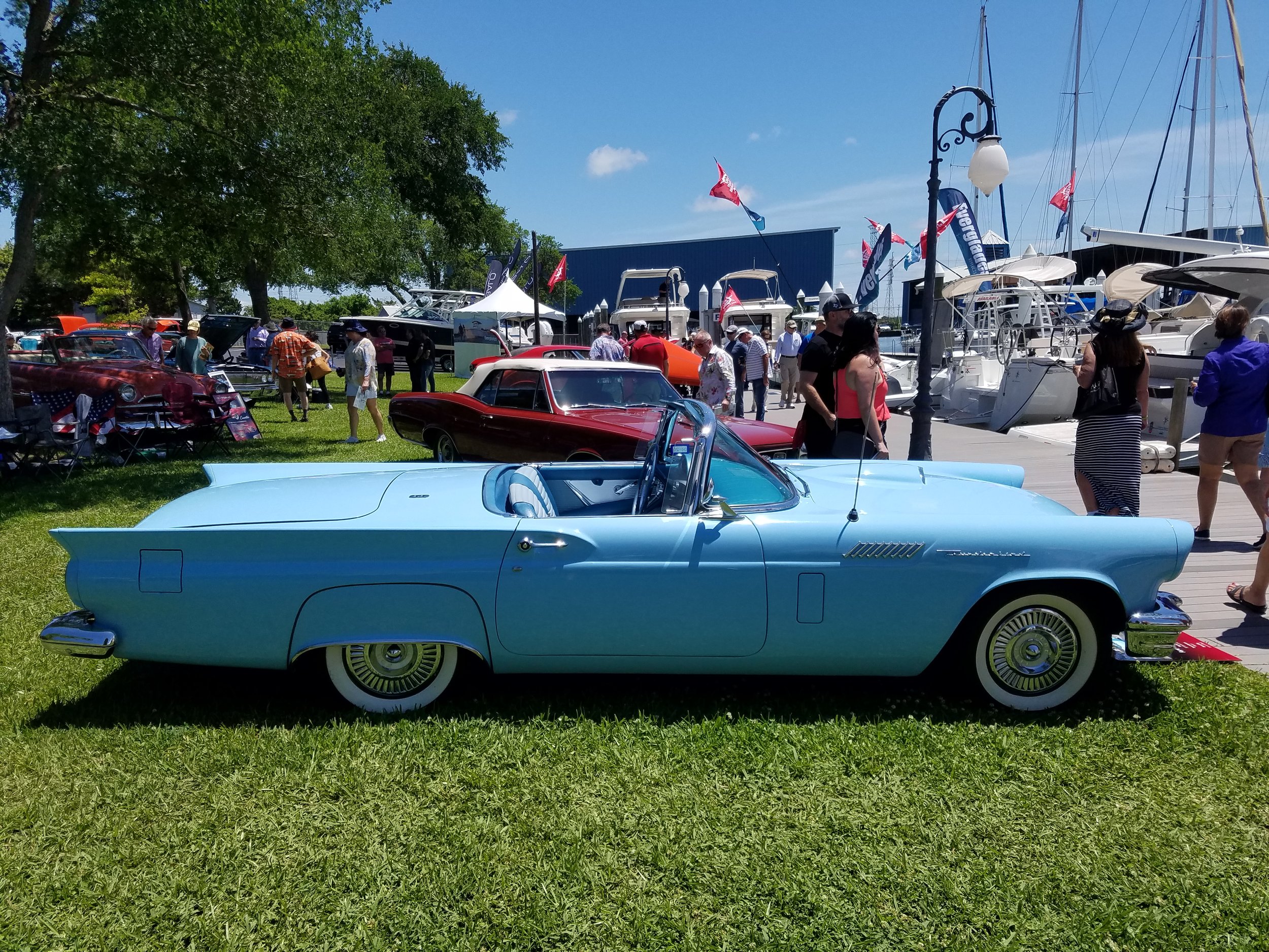 1957 Ford Thunderbird