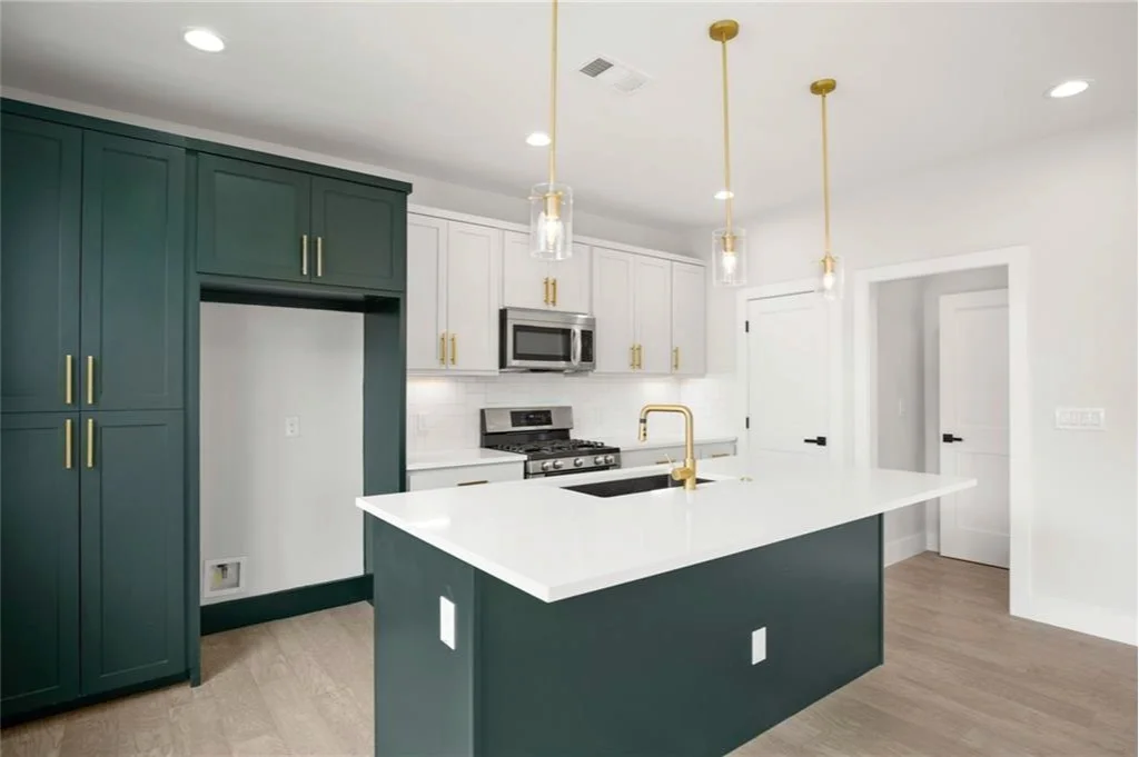 Green+Kitchen+1.jpg