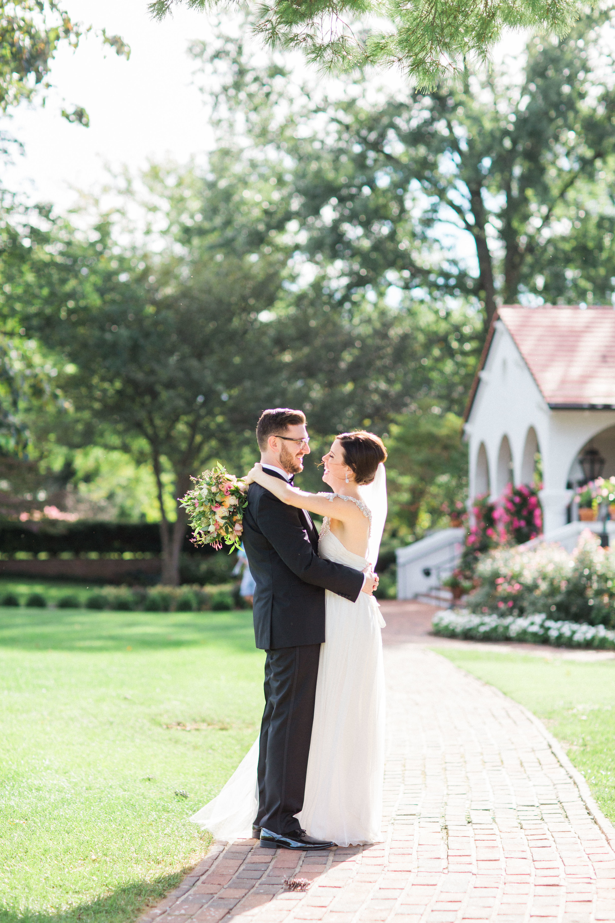 Rustic Elegance: Libby & David’s Romantic Country Club Wedding
