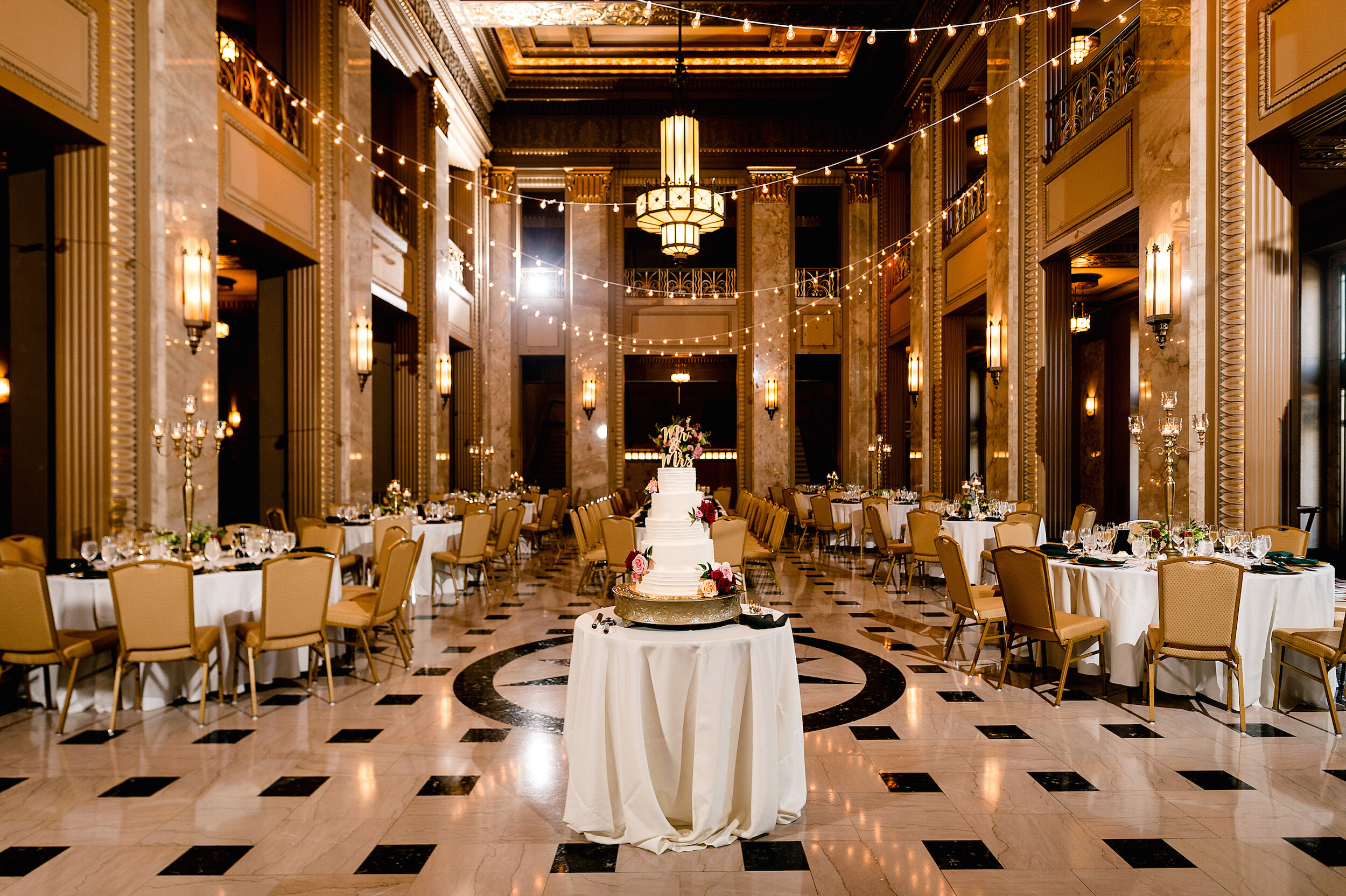 A Classic Stifel Theatre St. Louis Wedding Featuring Bright Pops of ...