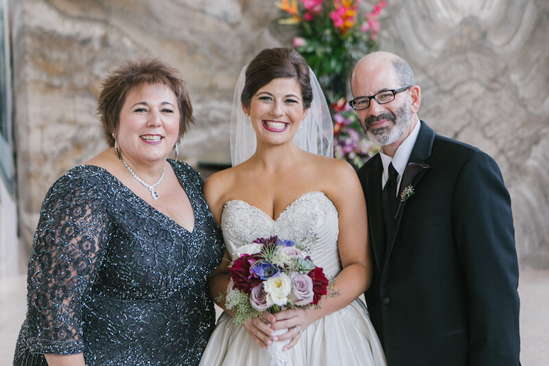 Simply Elegant: Jess & Mitch’s Four Seasons St. Louis Wedding — Belli Fiori