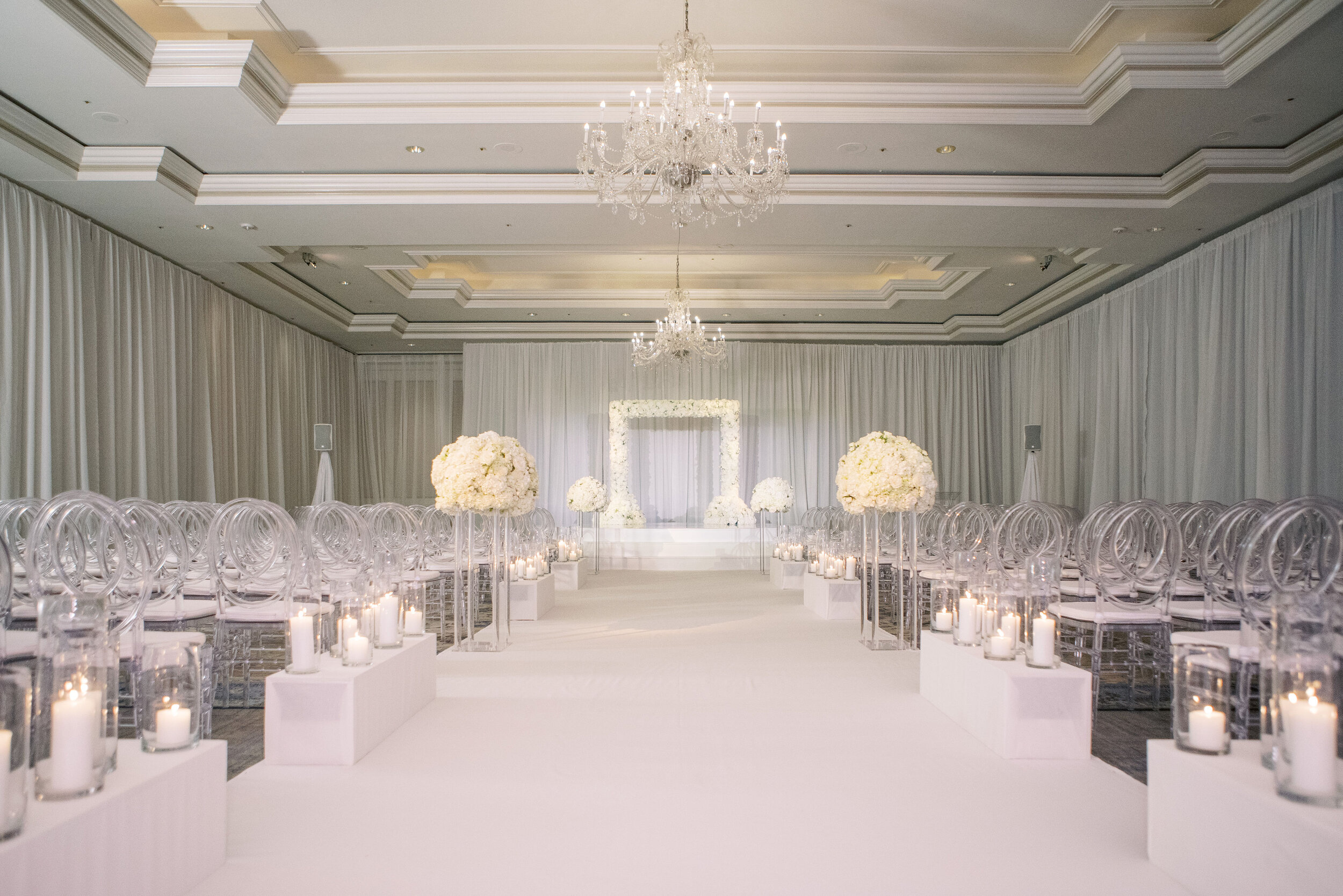 Belli-Fiori-St.-Louis-Wedding-Florist-Ritz-Carlton-Winter-Wedding-26.jpg