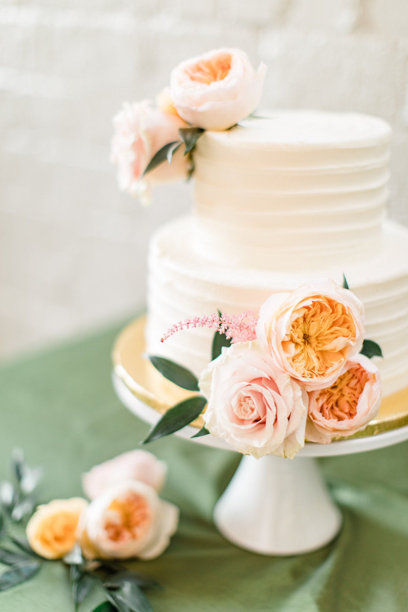 Belli-Fiori-Wedding-Cake-Flowers-7.jpg