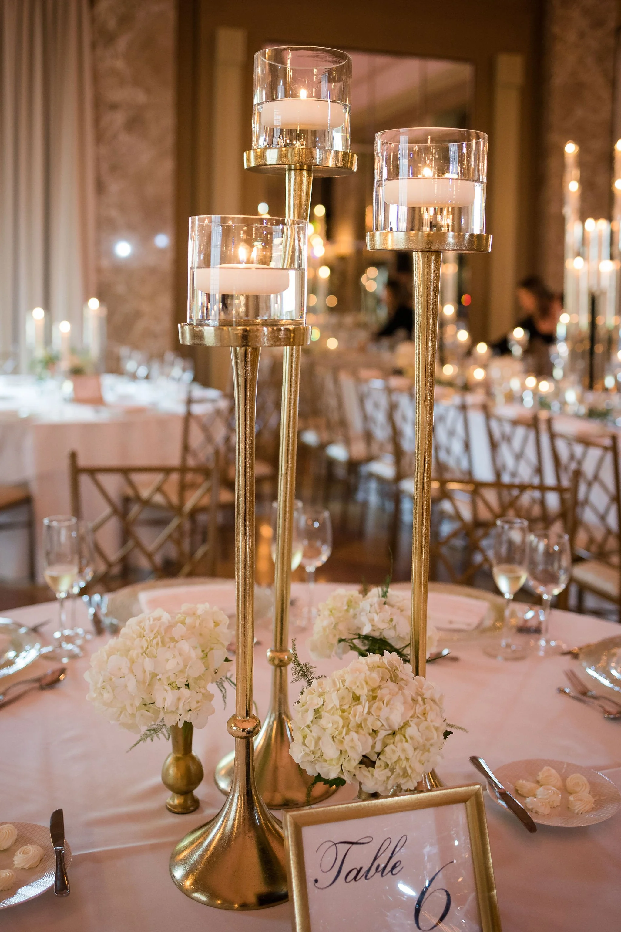 Belli-Fiori-STL-Luxury-Wedding-Florist-Summer-Wedding-Reception-Coronado-Ray-Prop-Photography-image_0005.jpg