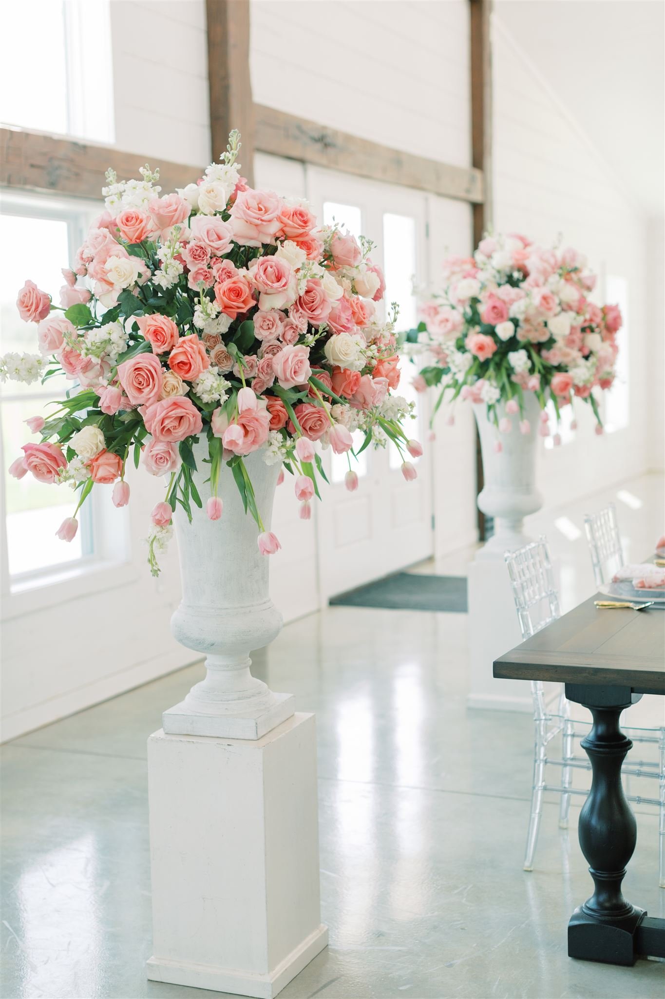 belli-fiori-st-louis-mo-luxury-wedding-florist-head-table-inspiration-rochelle-maples-photography-109A9576_websize.jpg