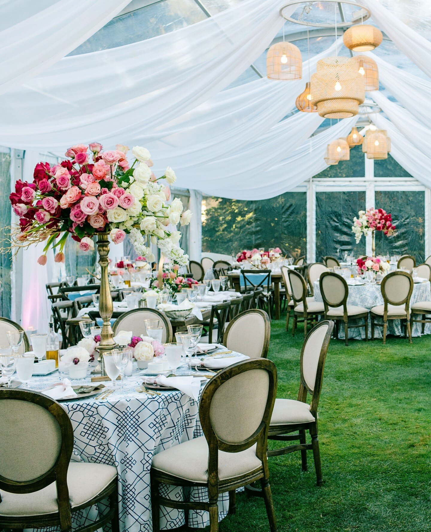 This #MemoryMonday we're revisiting some of the fantastic details from Tierney and Alex's big, bold, and beautiful celebration!⁠
⁠
Photos: @jenniferklinkphotography⁠
Planning: @a.companie_events