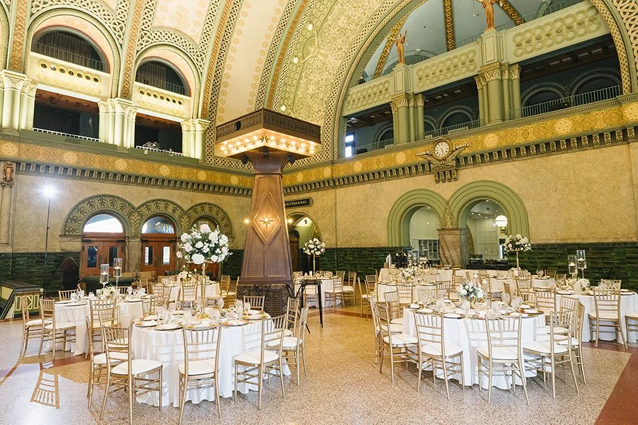 Wedding reception flowers at St. Louis Union Station designed by Belli Fiori.