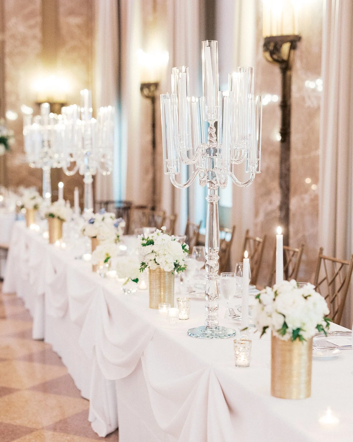Head table centerpieces at The Coronado designed by Belli Fiori in St. Louis.