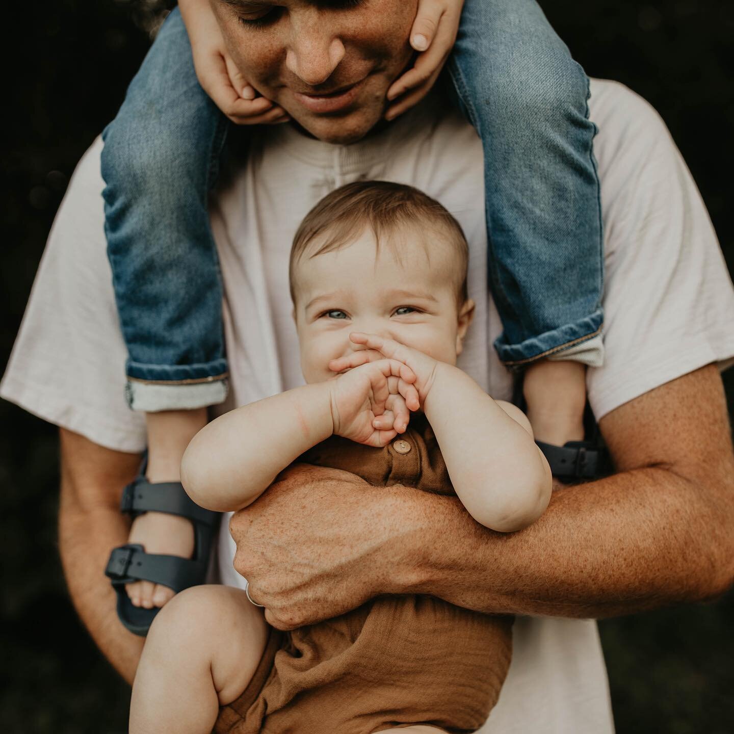 My first sweet little milestone baby is 6 months old and I can&rsquo;t believe it. 🥹🤎

I can&rsquo;t wait to keep capturing you grow, sweet Ro! 

Swipe to the end for a little flashback to 6 months ago. My mama heart can&rsquo;t take it. 😭