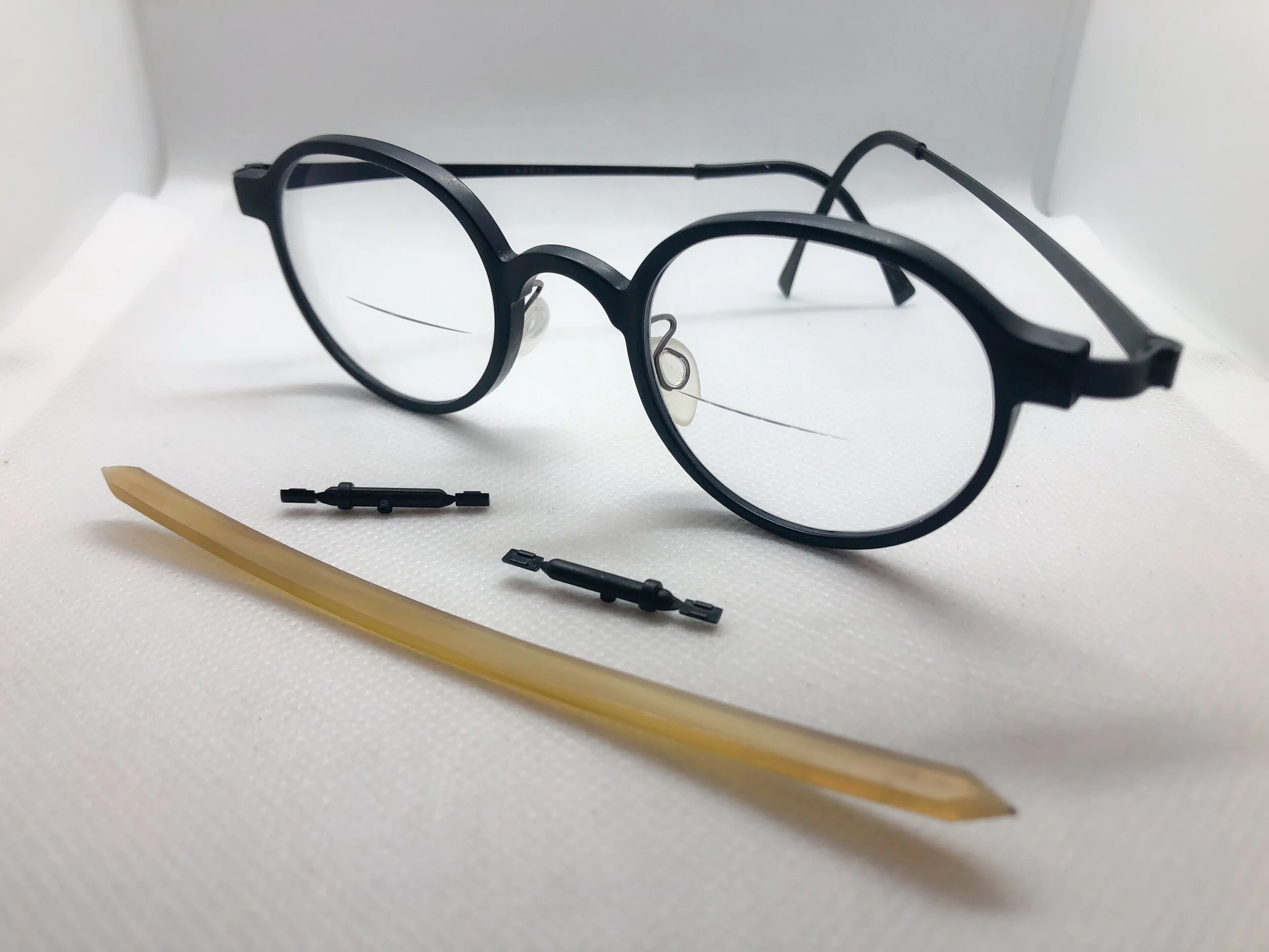 temple hinge bushing replacement - Lindberg