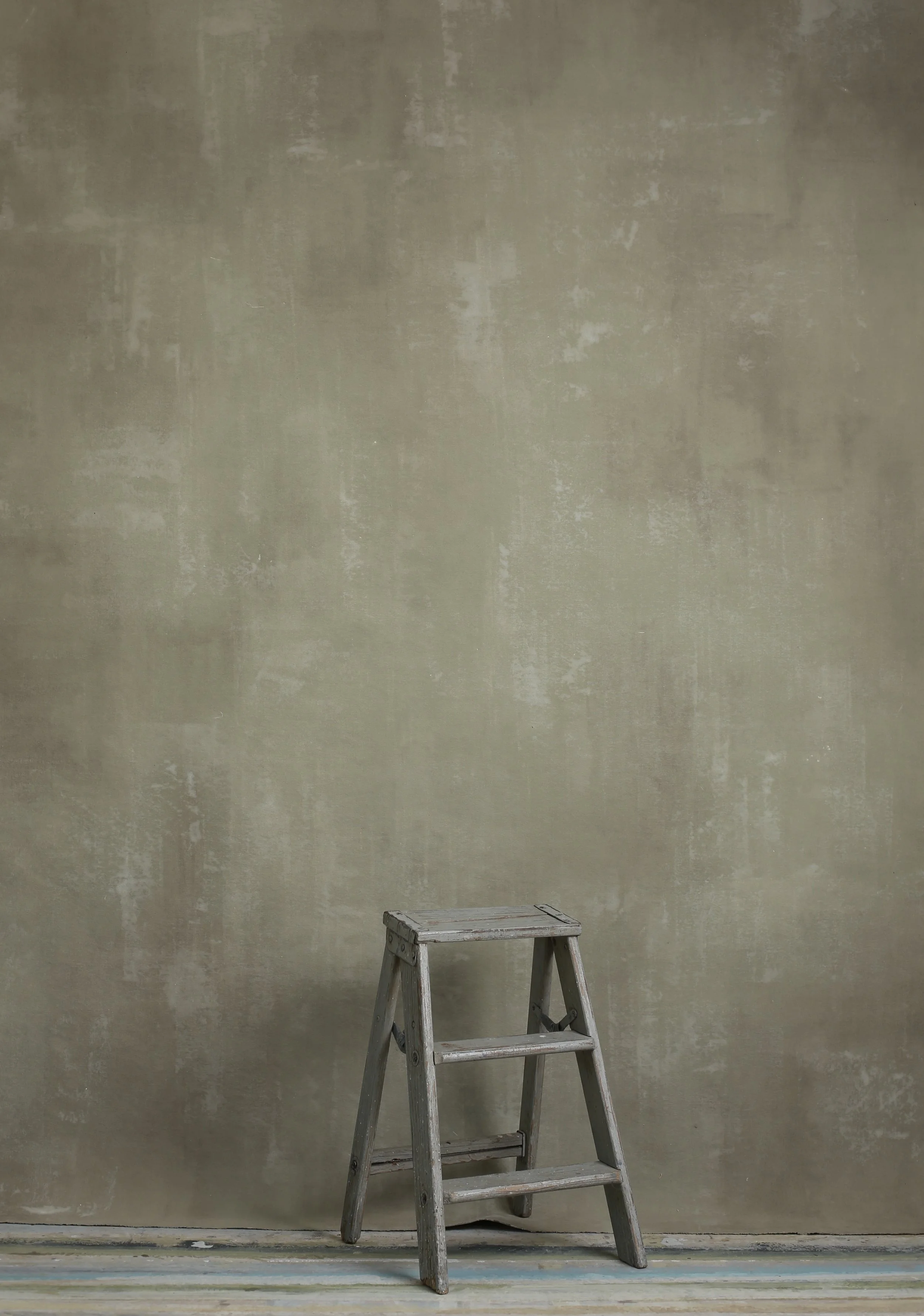 WHISPERED EARH 6X8 GN7019