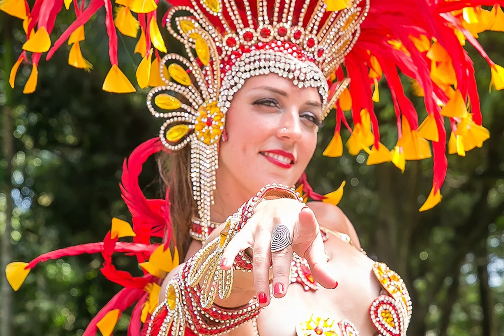 Marilyn Deguire DANCER/INSTRUCTOR Marilyn began her dance training at the age of 6, having studied Jazz, Ballroom, Belly Dance and other world dance styles. In 2003, Marilyn relocated to the south of Bahia, in Brazil, where she trained and performed Afro-Brazilian Dance with the Axé Odara Dance Company. This was the beginning of her journey and discovery of Brazilian culture. After returning to Canada, Marilyn started performing Samba and brazilian dances with Animations Doumica and Chicaboom Entertainment companies in Montreal. During this period, Marilyn would travel back and forth annually to Brazil, in order to continue her studies. For the past five years, she has studied in Salvador, Bahia, under the direction of Rosangela Silvestre, Tatiana Campelo, Vania Oliveira, Zé Ricardo, Maestre King and has also trained with top masters in Samba no pé in Rio de Janeiro such as Carlinhos do Salgueiro, Joao Carlos Ramos, Patrick Carvalho and Danubia Firmo. Currently, Marilyn resides in Toronto, where she is a company member of the Dance Migration.