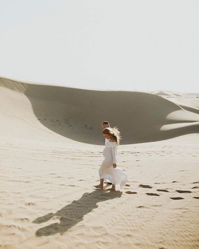 the sweetest soon-to-be parents 👨&zwj;👩&zwj;👧