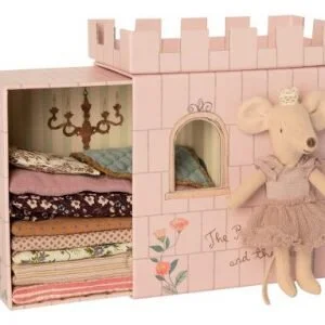  Maileg mice, adored in this house. Hours of futery fun! 