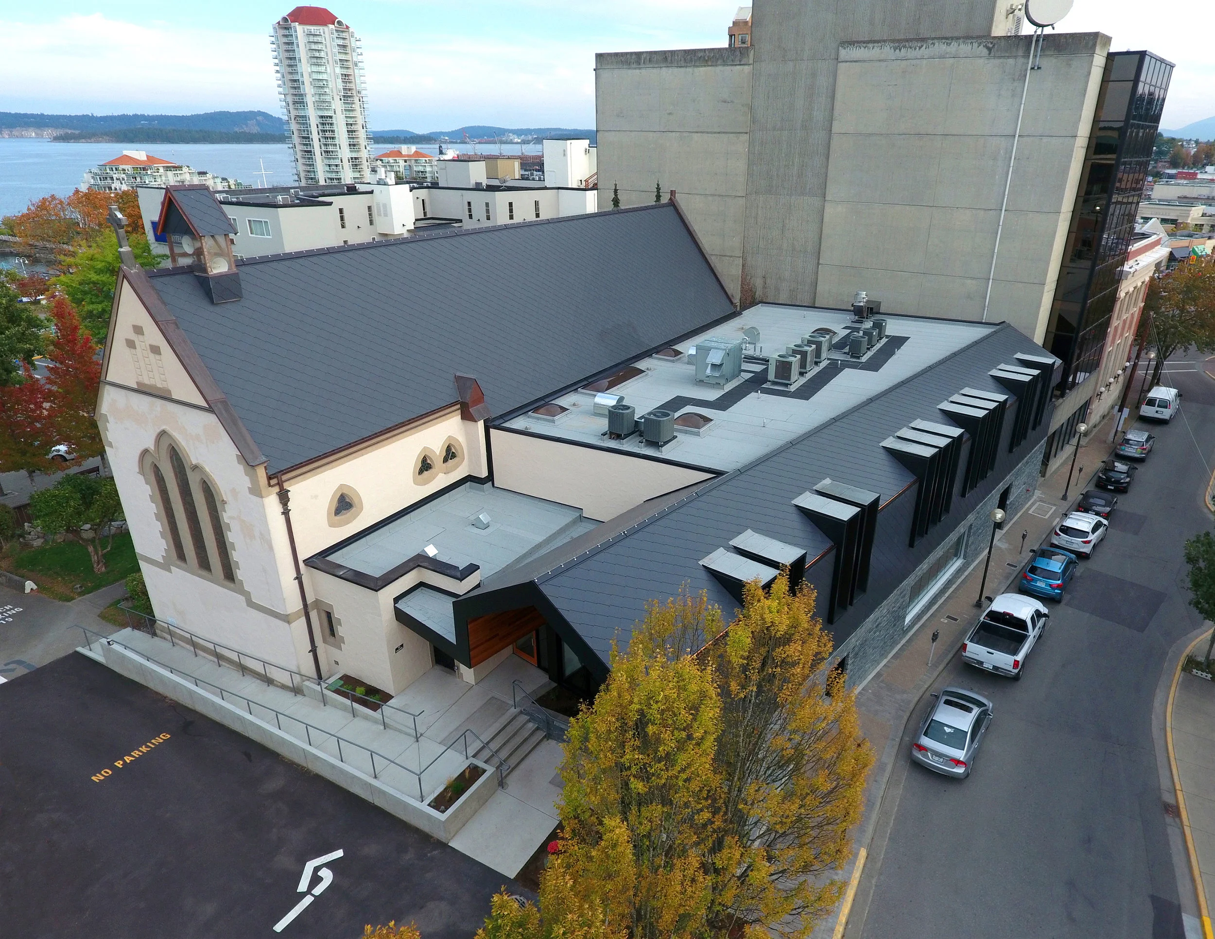 Exterior 8.jpg