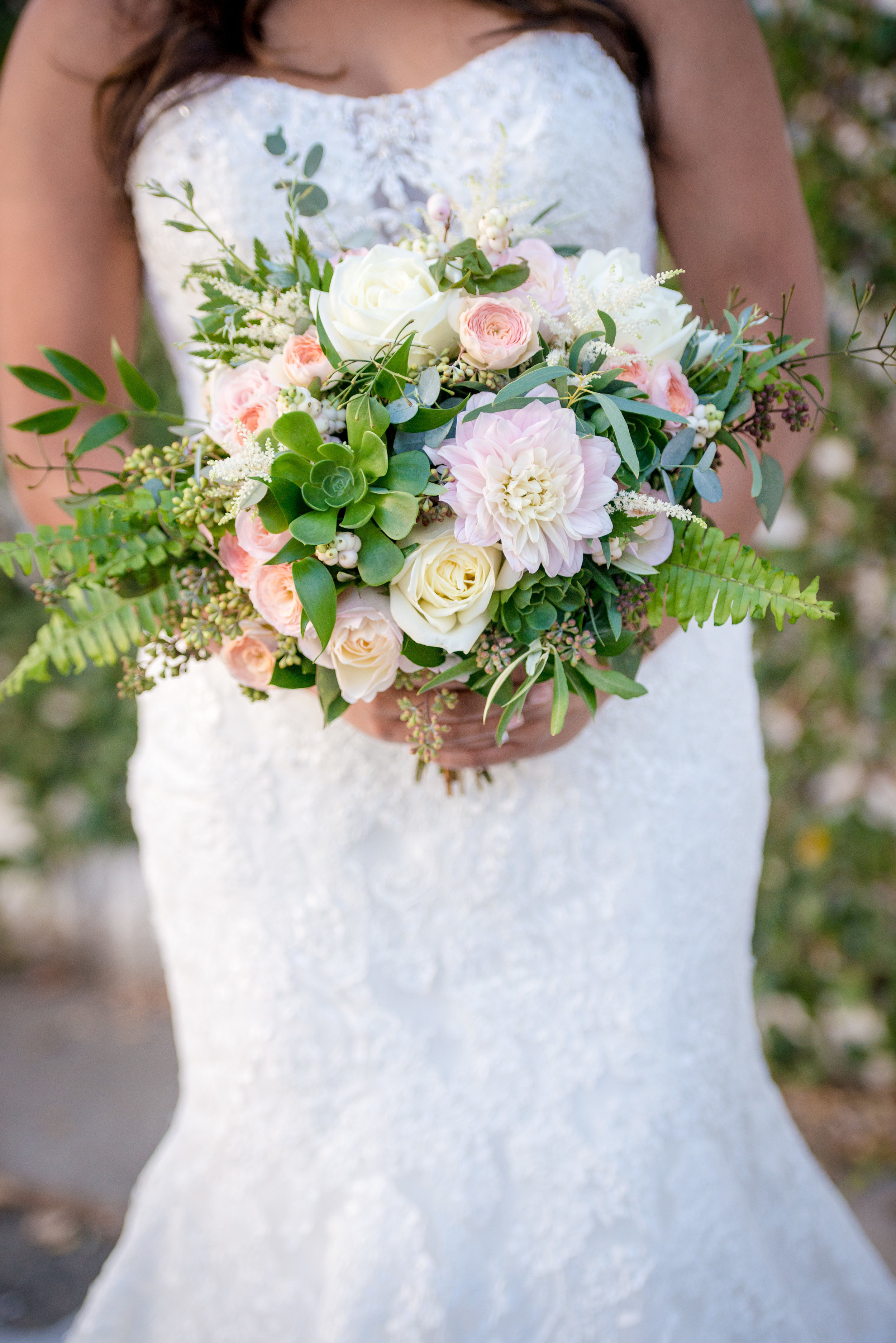 Bridal_Bouquet_Blush_Garden_Roses_Romantic_Vizcaya_Sacramento_Violette_Fleurs.jpg