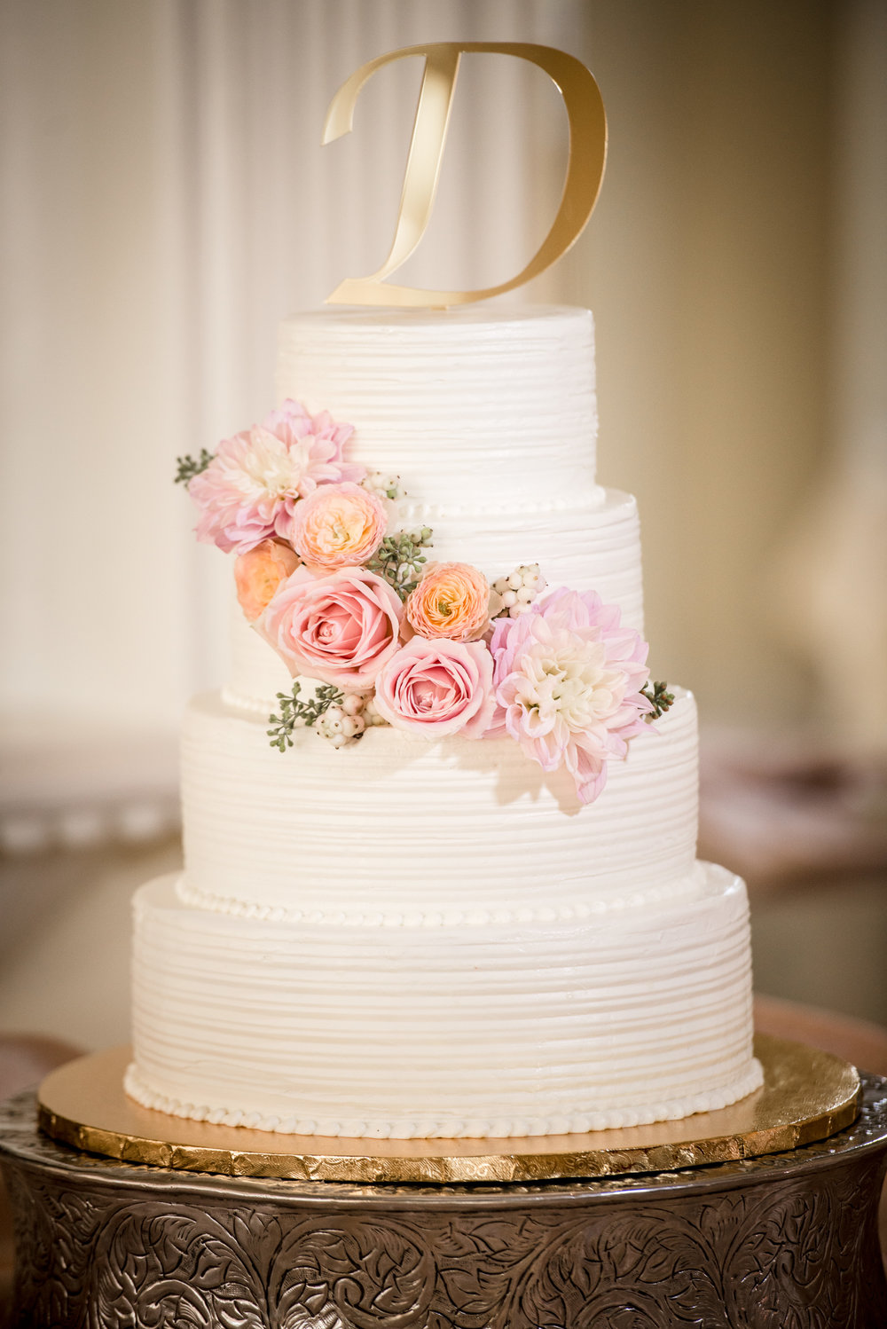 Wedding_Cake_Flowers_Blush_Pink_Vizcaya_Sacramento_Violette_Fleurs.jpg