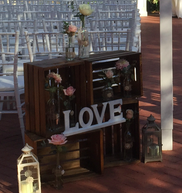 Ceremony_Aisle_Statement_Piece_Vizcaya_Sacramento_Violette_Fleurs.jpg