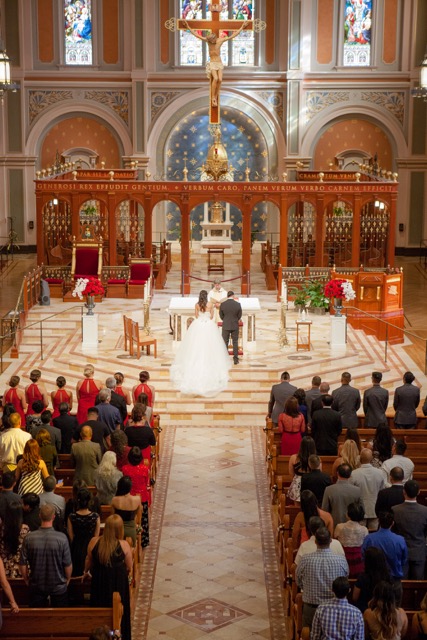 Cathedral_Of_The_Blessed_Sacrament_Alter_Sacramento_Violette_Fleurs.jpeg