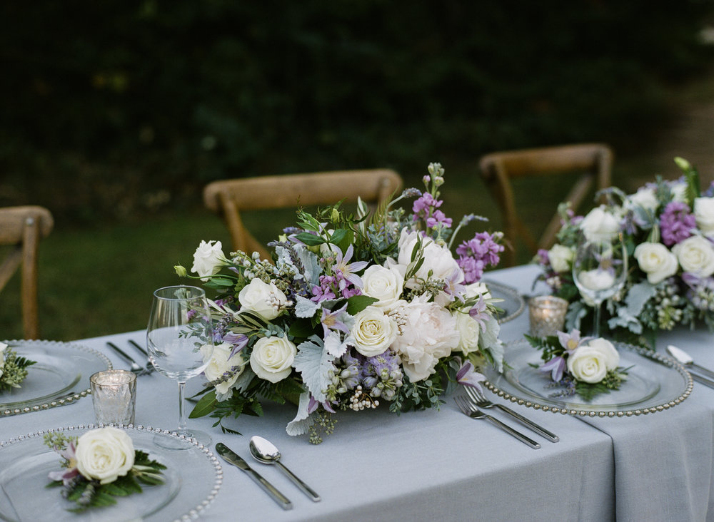 Violette-fleurs-roseville-sacramento-california-Flower-farm-inn-wedding-florist-spring-tablescape-purples-blushes-grays-ivories.jpg