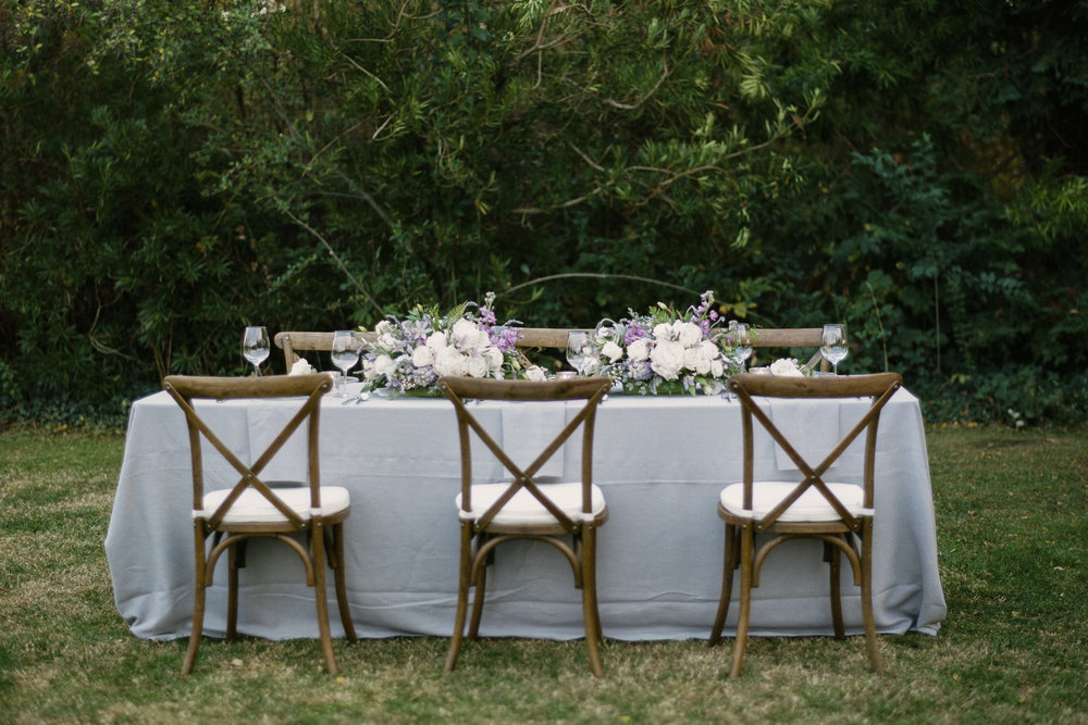 Violette-fleurs-roseville-sacramento-california-Flower-farm-inn-wedding-florist-spring-tablescape-gray.jpg