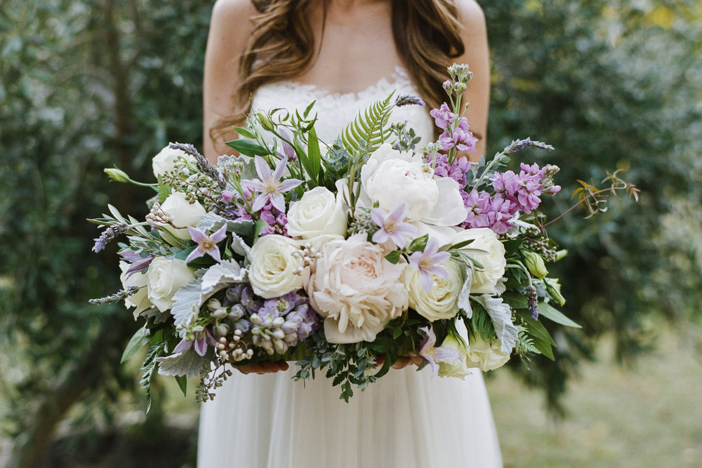 Violette-fleurs-roseville-sacramento-california-Flower-farm-inn-wedding-florist-spring-tablescape-blush-purple-lavender.jpg