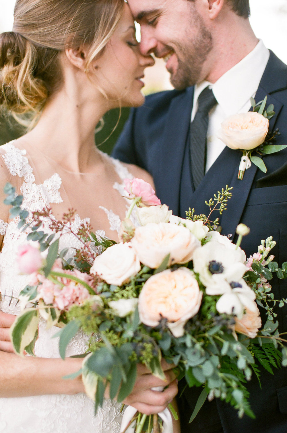garden_style_romantic_bridal_boutquet_blush_greens_groom_boutonniere_Wine_and_Roses_Lodi.jpg