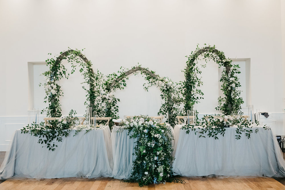 Violette-fleurs-event-design-roseville-Nelli-noel-photography-the-falls-event-center-Curated-Beautiful-Decor-head-table-reception.jpg