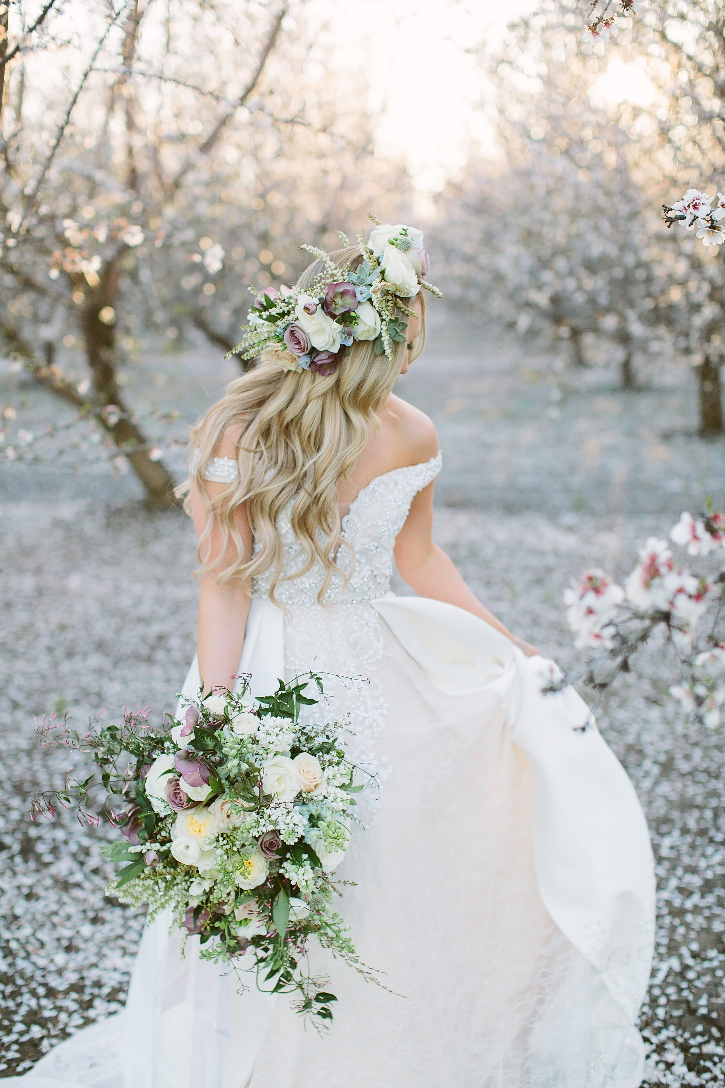 Violette-fleurs-event-design-florist-roseville-anna-perevertaylo-photography-planner-bridal-bouquet-flower-crown-rachel-allen.jpg
