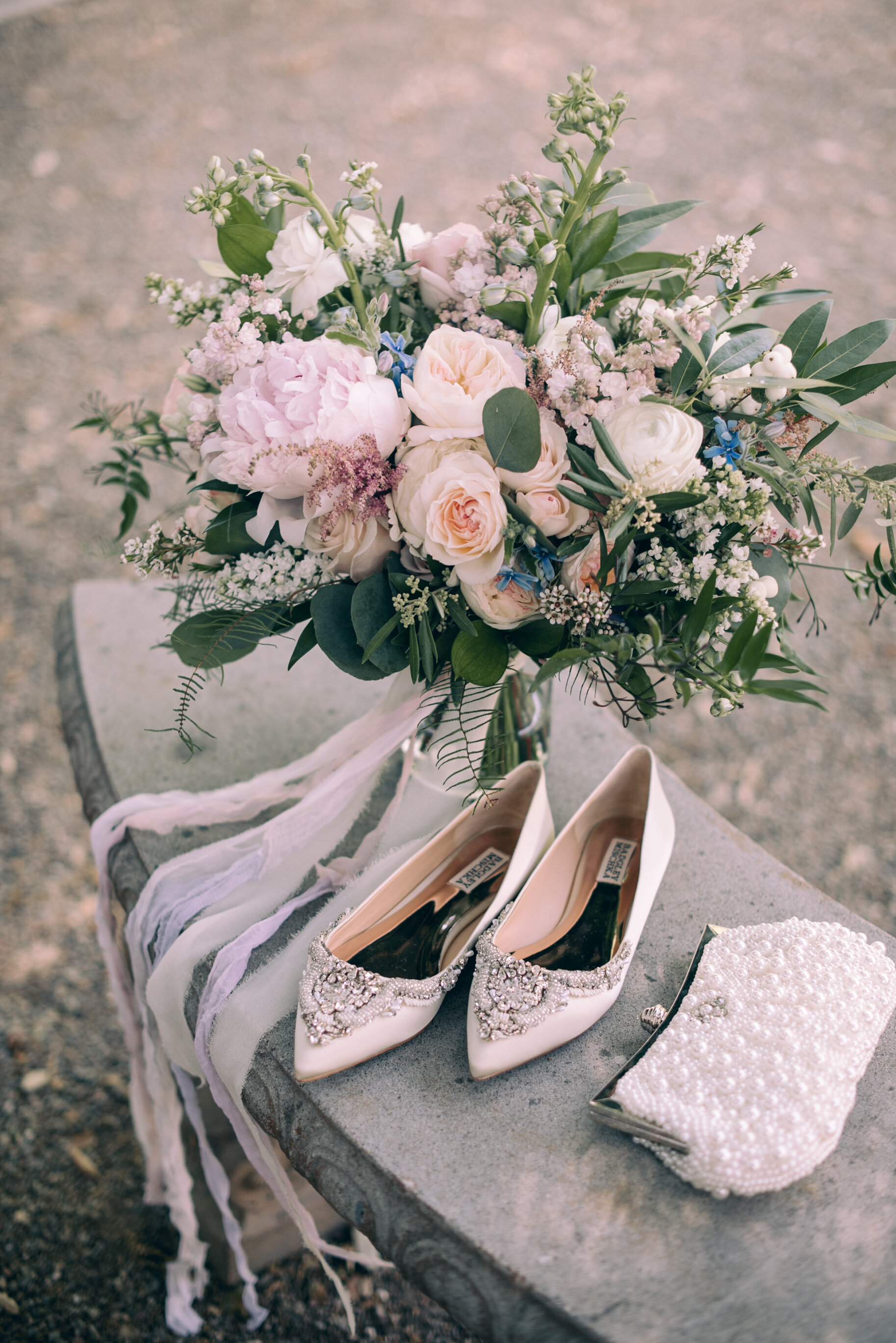 Violette-fleurs-event-design-roseville-love-and-theory-co-photography-sacramento-grand-island-mansion-Florist-Beautiful-Design-Classic-bridal-bouquet.JPG