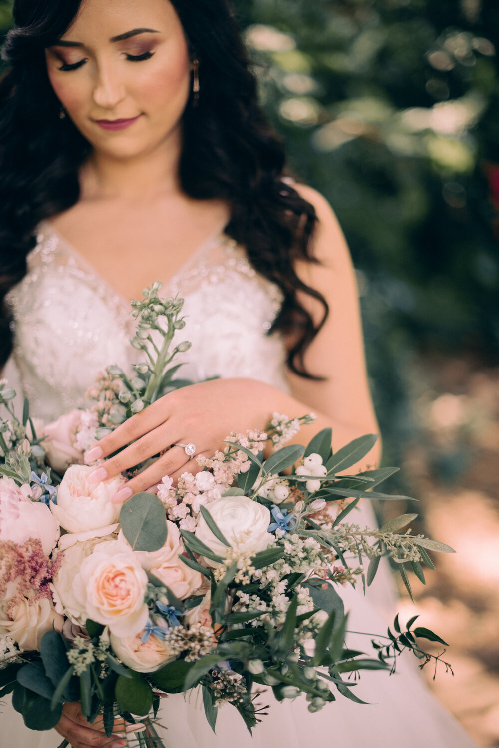 Violette-fleurs-event-design-roseville-love-and-theory-co-photography-sacramento-grand-island-mansion-Florist-Sacramento-Elegant-Unforgettable-bride-ring-bouquet.JPG