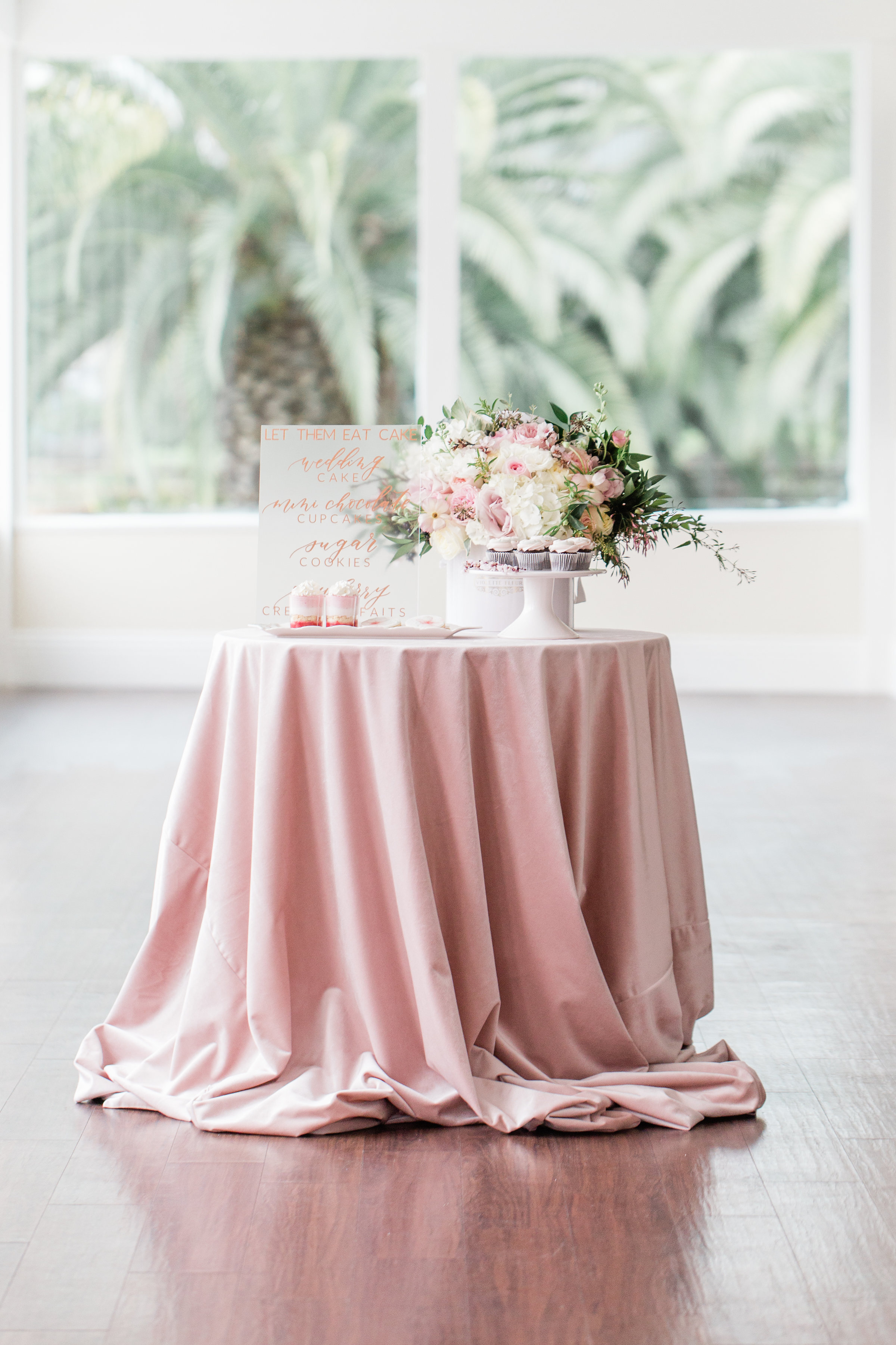 Violette-fleurs-event-design-florist-roseville-ashley-baumgartner-photography-planner-Elegant-Wedding-Classic-velvet-blush-tablecloth.jpg