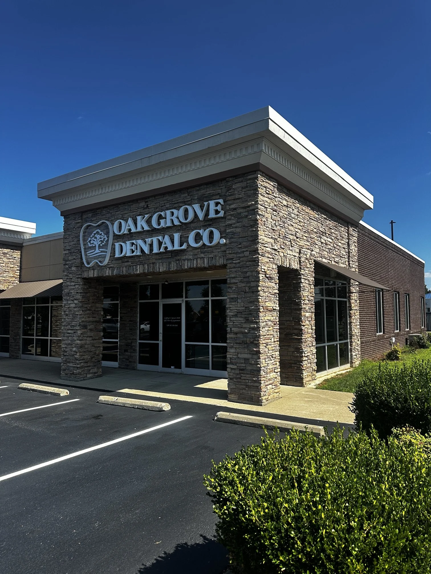 Oak Grove Dental Co. Exterior