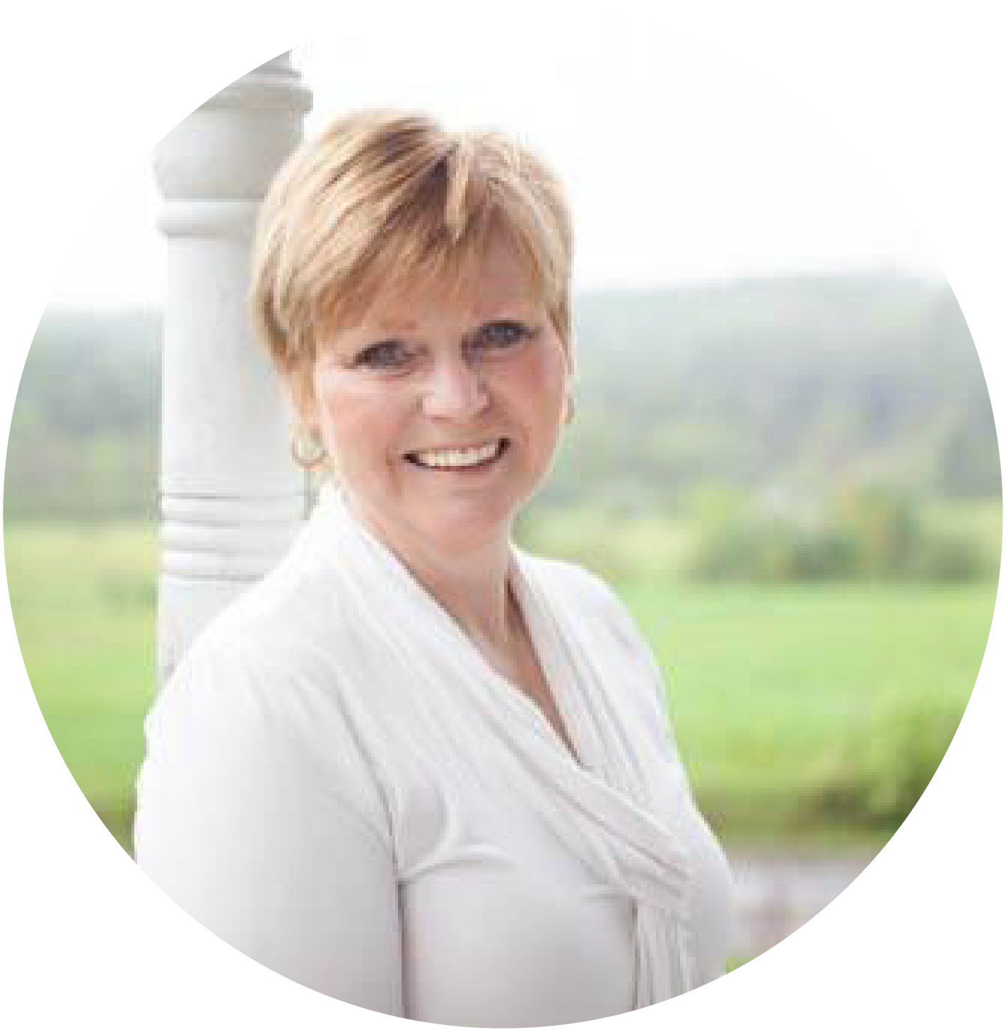 Becky McGovern.png