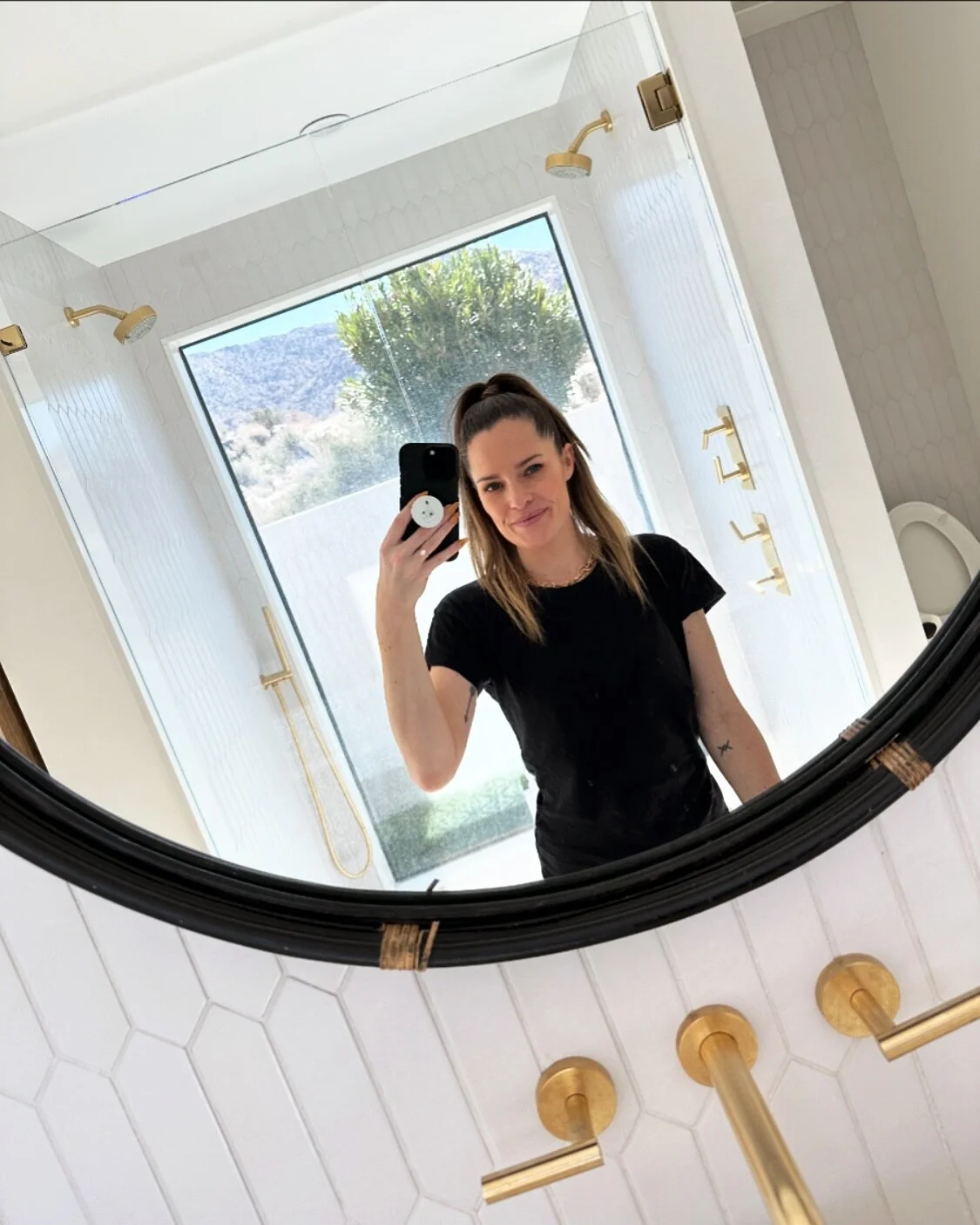Just a girl standing in front of another bathroom mirror 🌵✨