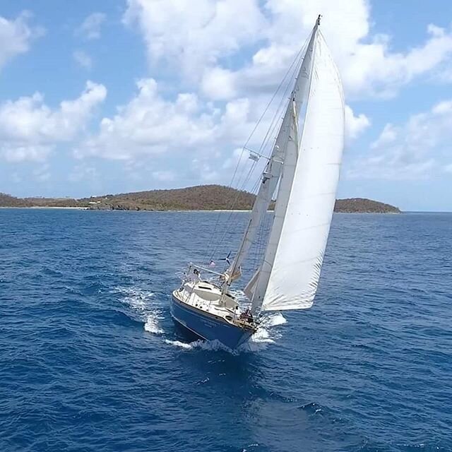 Who's ready to go sailing? 
#sailing #daysails #charterstthomas #sailingstthomas #sailingthecosmoscharters #sailingthecosmos #baba40 #baba40ph #sapphirebeachstthomasusvi #usvi #usvirginislands #snorkeling #snorkelstthomas #snorkelstjohn #sailingtakes