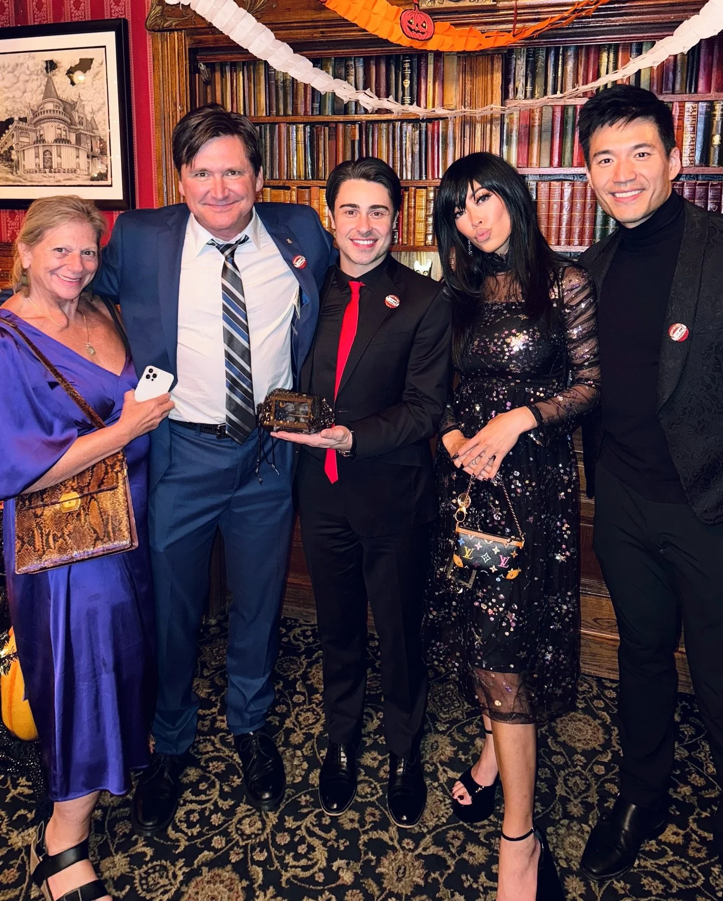 Such a privilege to have you in our lives. Happiest spookylicious birthday to our amazing friend and legend, @jeffreycjenkins_pic! 🕷️🎂🎃👻🎩🐇🪄 #magicmoments 
#repost @jeffreycjenkins_pic Pure joy celebrating with some of my chosen family!  The M