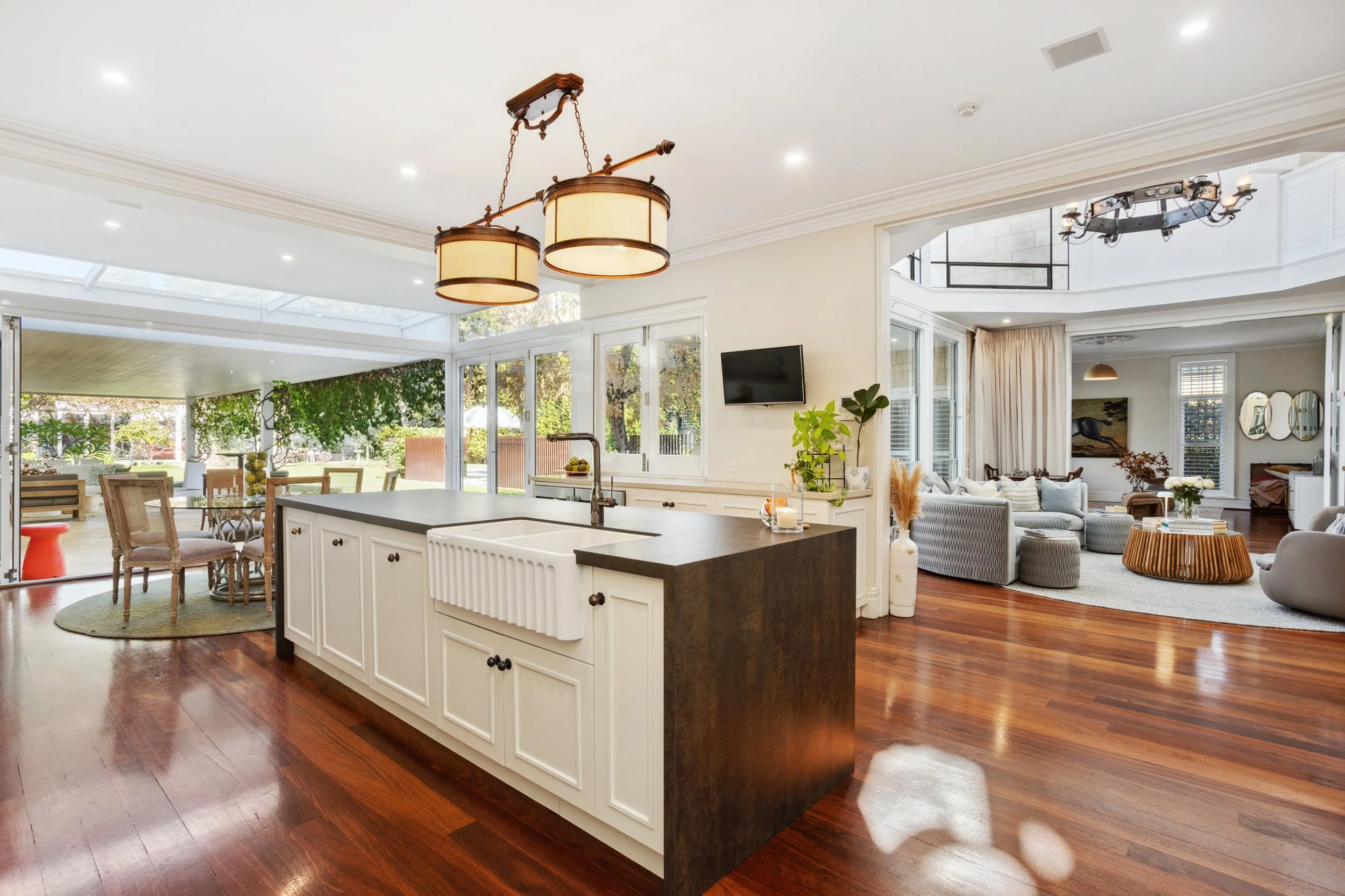 PRINT 28 Irvine Street, Peppermint Grove 34.jpg