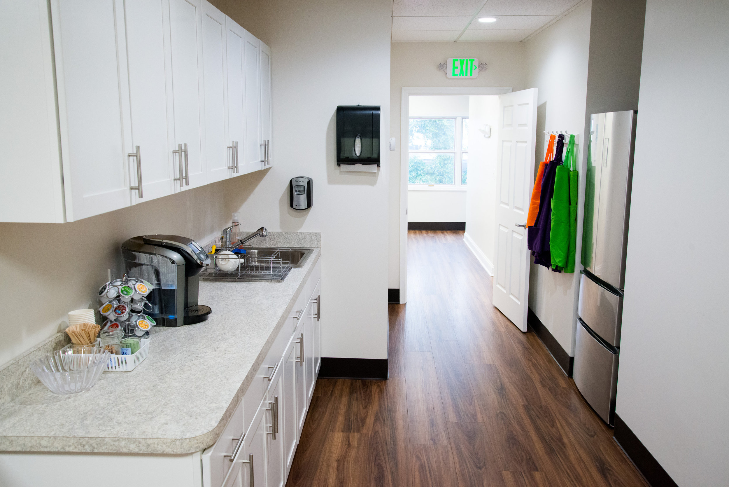 Kitchen - Entrance to Hallway.jpg