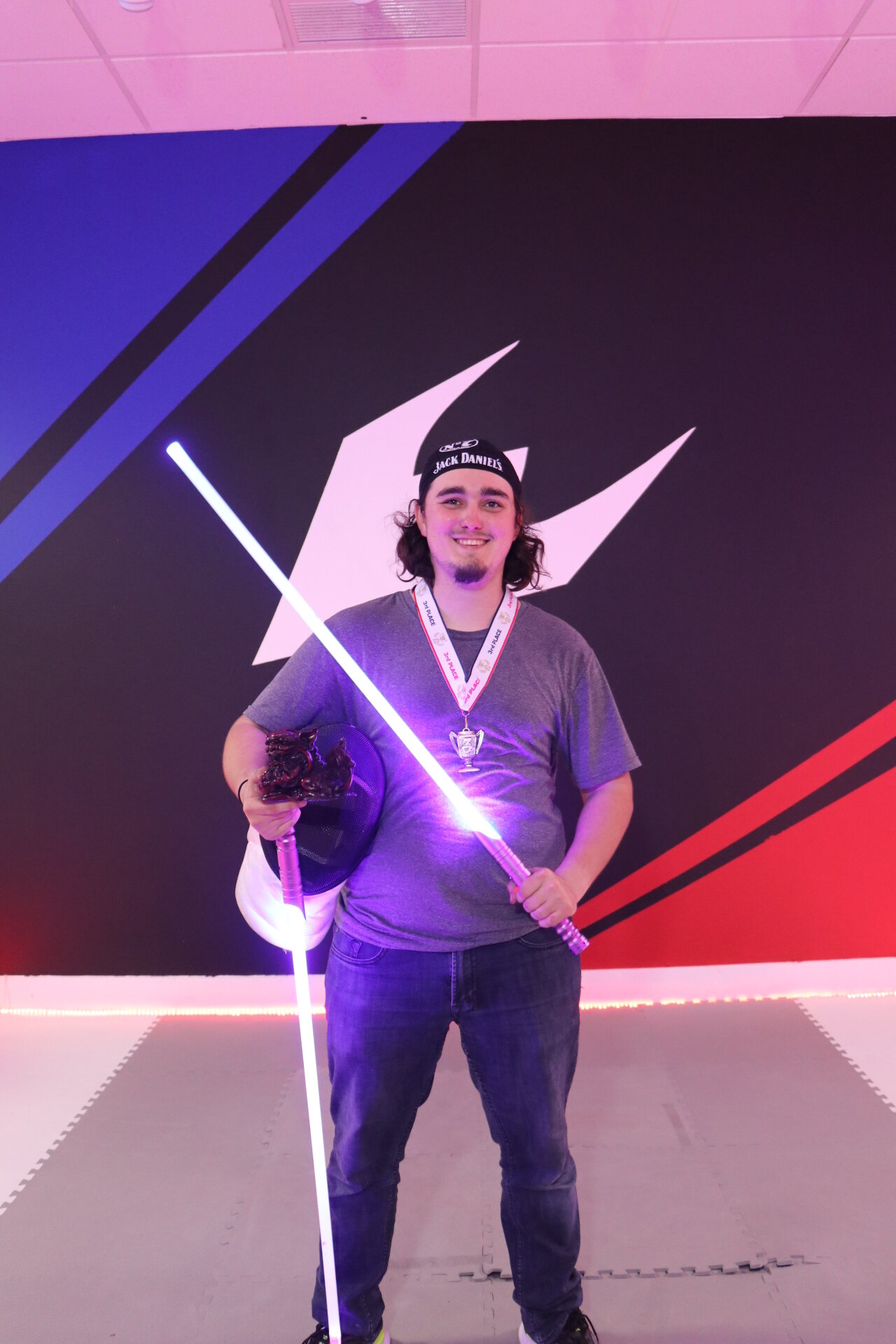 It's awards week! Thursday and Saturday we're honoring our new member rankups from the Dragon Tournament! Congrats to Josh and David (D), and Shayan, Matt, and @siemprekat (E) on your earning your first competitive grades!

#LightspeedSaber #jedi