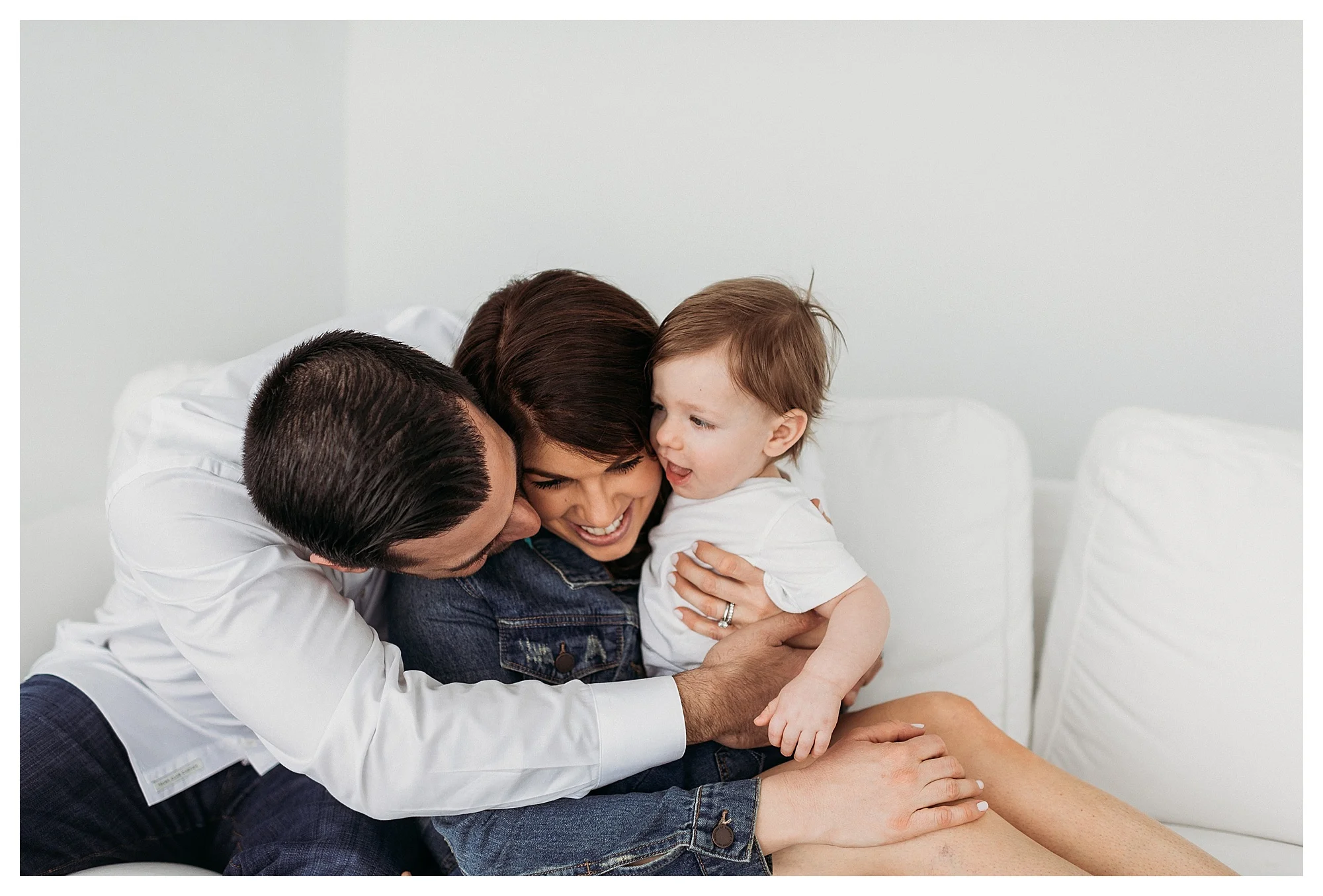 studio photography, affordable photographer, lake county family photographer, barrington photographer, chicago photographer, lifestyle, babies, child photographer, bella nicole photography