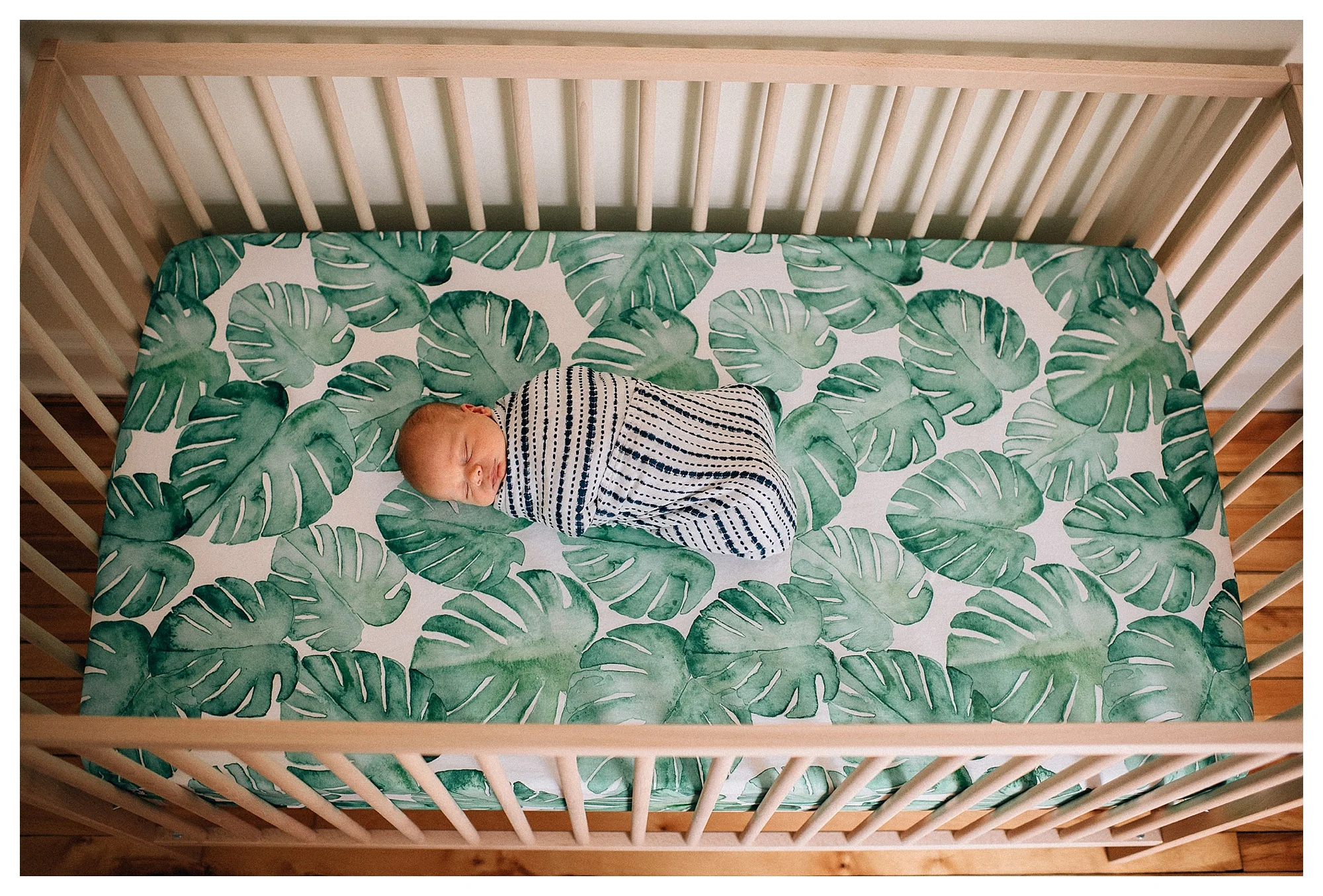 lake county newborn photographer, lifestyle photography, chicago phootgrapher, newborn, baby led, organic, bella nicole photography