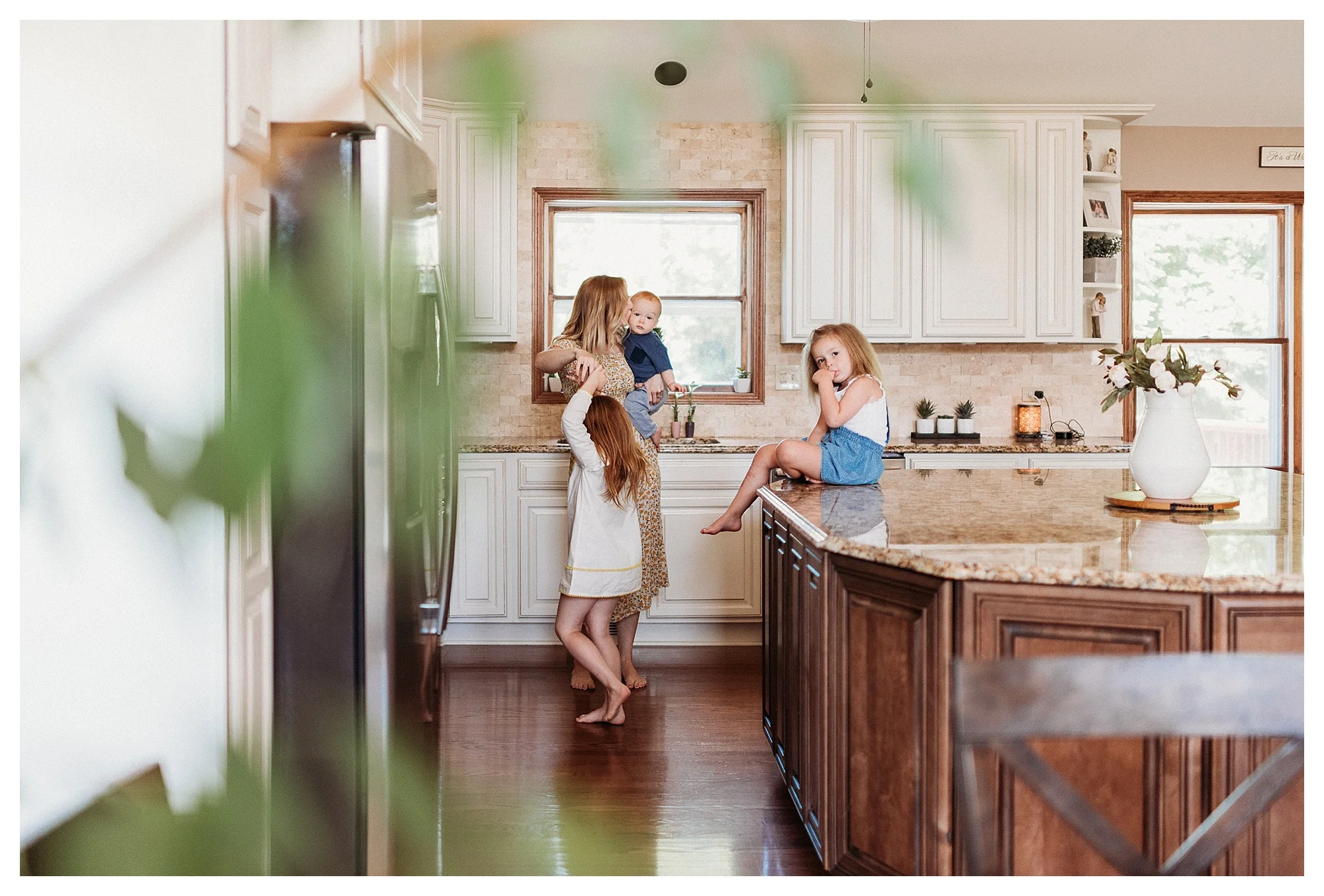 lake county family photographer, mommy and me, motherhood, lifestyle, bella nicole photography, hawthorne woods photographer, chicago photographer, illinois photographer, chicago, in home photos, affordable photorgapher, children