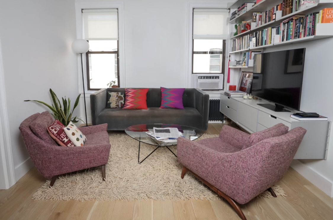 Spacious one-bedroom residence with a single bathroom, situated on the uppermost floor of a meticulously maintained pre-war Co-Op.