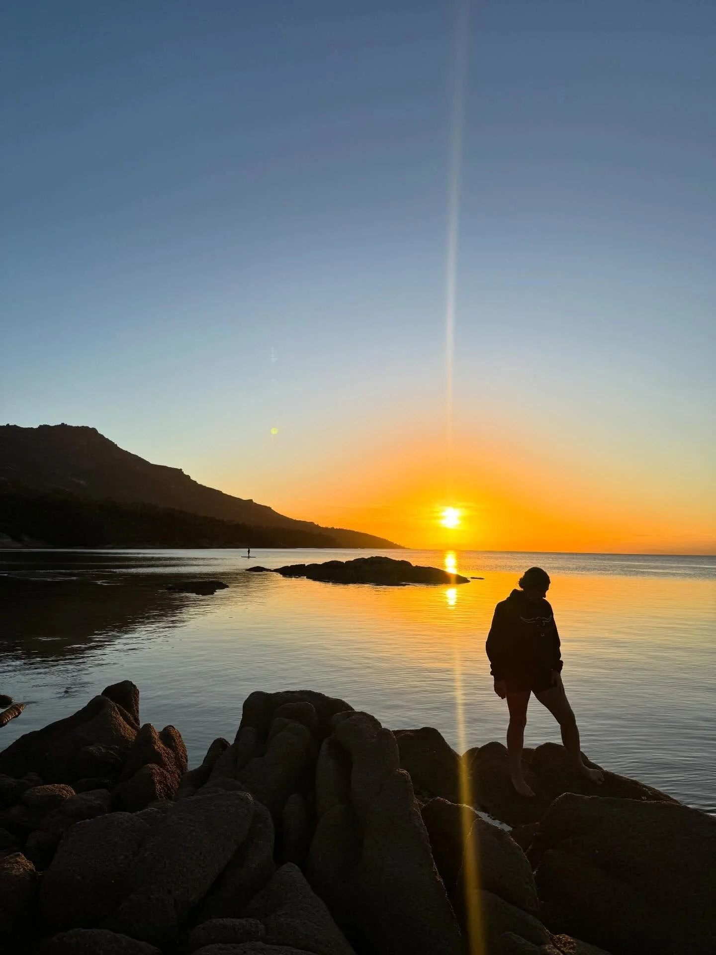 Thank you, @indiaarie, for this song. What a gift. 

🤍YOU, my friends, are light 🤍

&hellip;&hellip;&hellip;&hellip;&hellip;&hellip;&hellip;&hellip;&hellip;&hellip;&hellip;&hellip;&hellip;
I am light
I am light

I am not the things my family did
I 